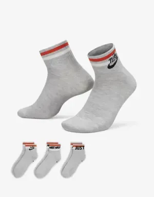 Nike Everyday Essential