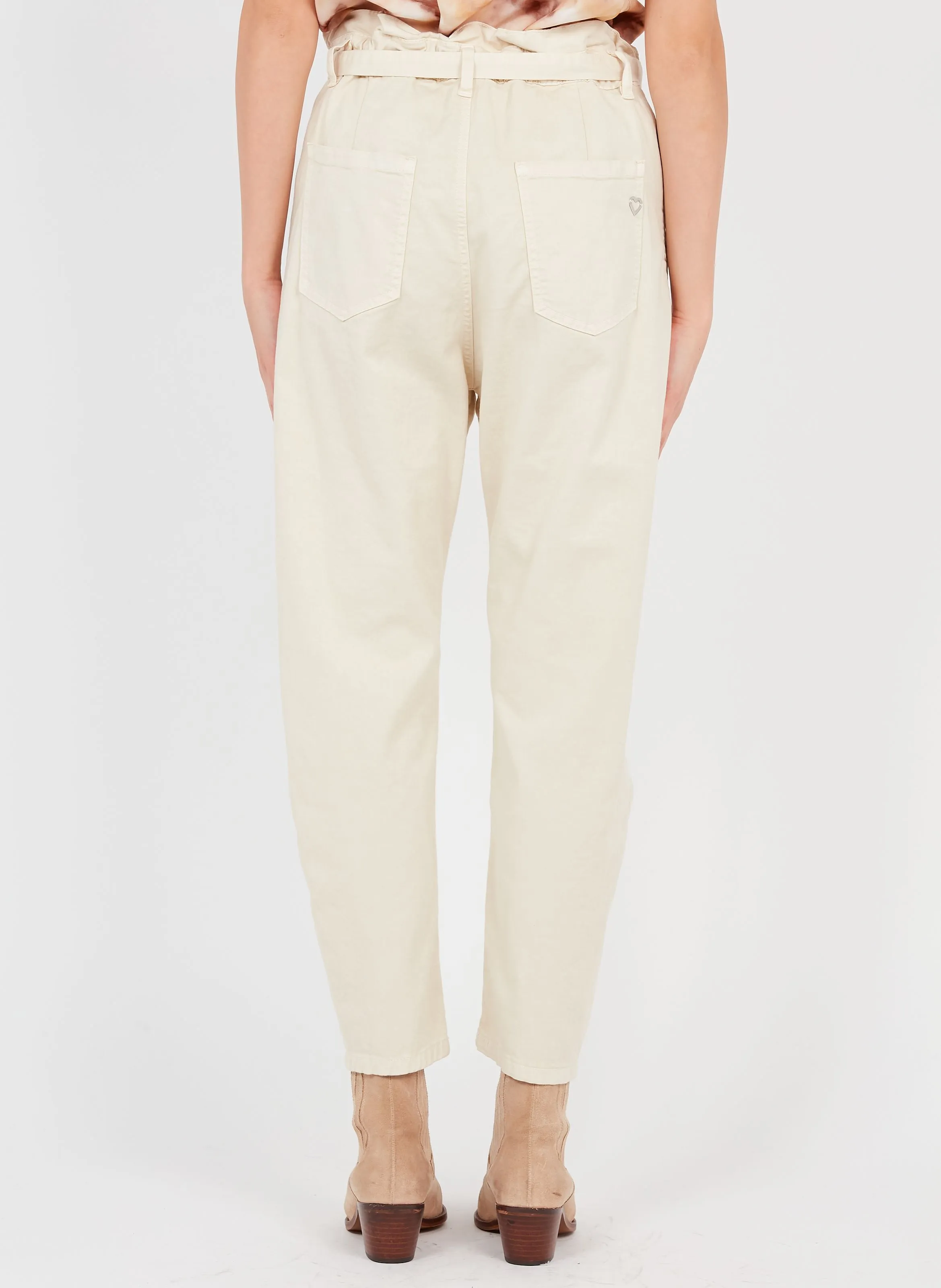 Pantalón de talle alto en beige