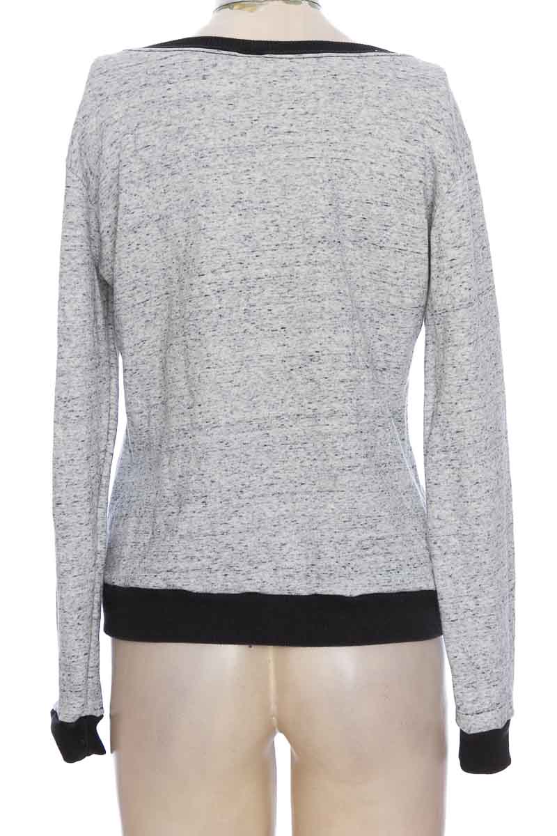SWEATER COLOR GRIS  XLIVE