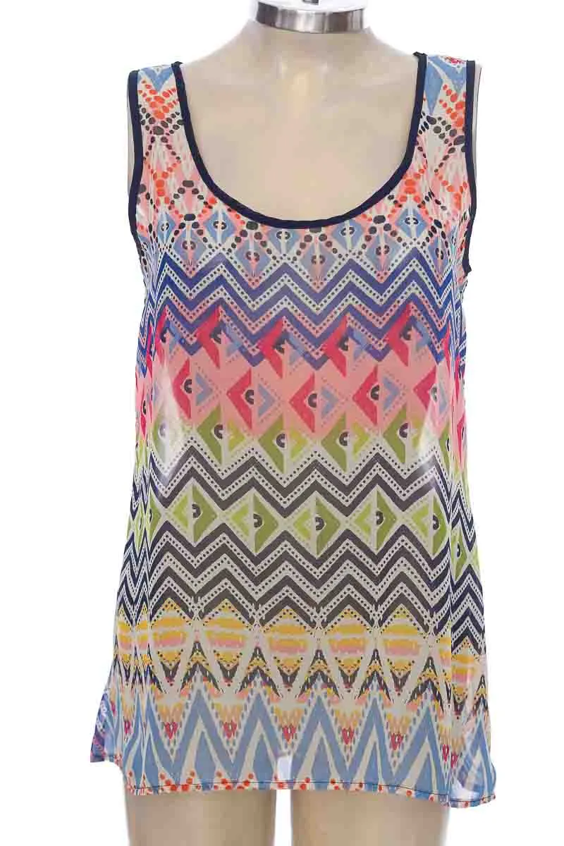 TOP / CAMISETA COLOR AZUL  H.I.P.